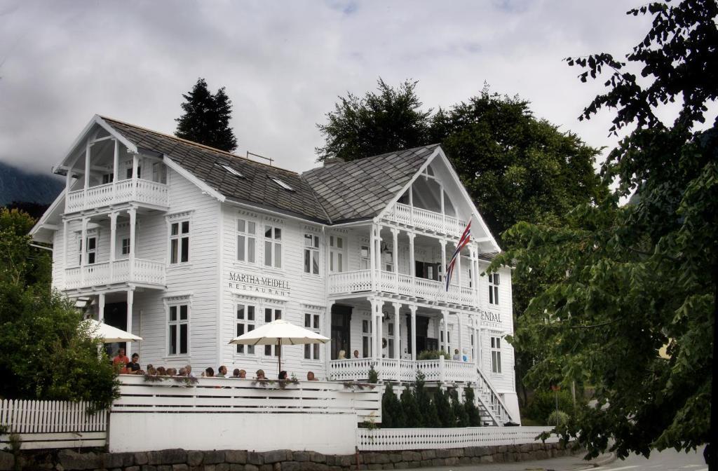 Rosendal Turisthotell Εξωτερικό φωτογραφία